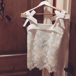 Banana Republic lace top